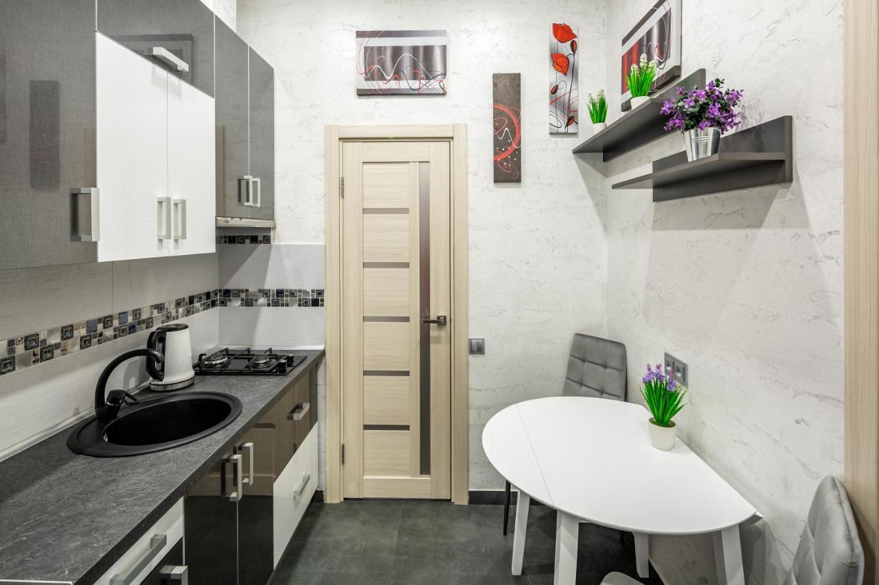 Apartment On Lesya Ukrainka Lviv Exterior foto